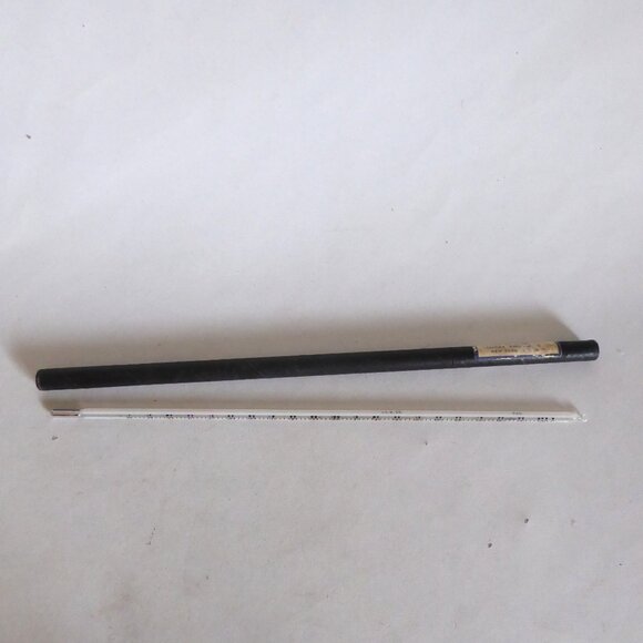 VINTAGE 12” SCIENCE LABORATORY CHEMICAL CLASS B GLASS THERMOMETER IN CASE - Picture 3 of 9